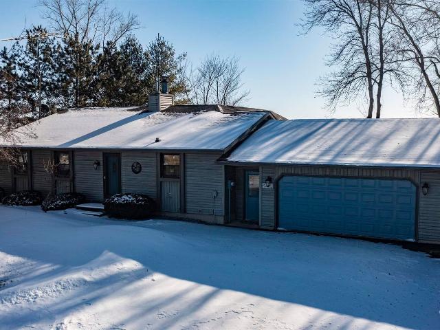 9205 Willow Ln, Fremont, WI