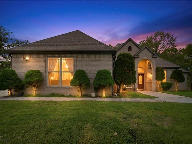 9207 and 9209 Coker Rd, Gentry, AR 72734