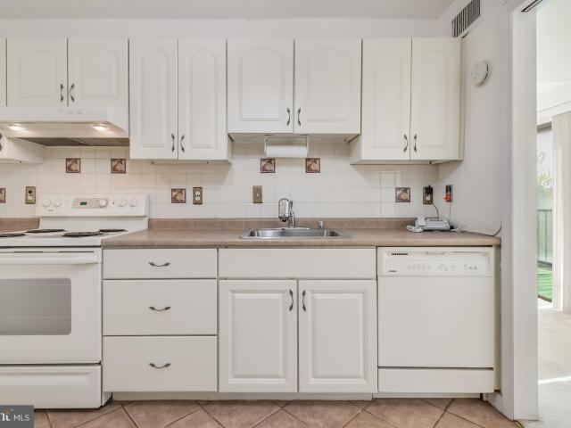 9200 Edwards Way, Unit 514, Hyattsville, MD 20783 | MLS #MDPG2199