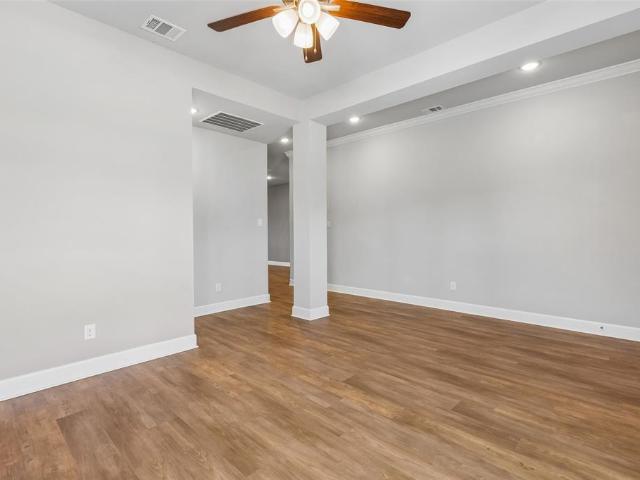 9201 Lamar Street