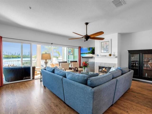 9203 midnight pass road, sarasota, fl