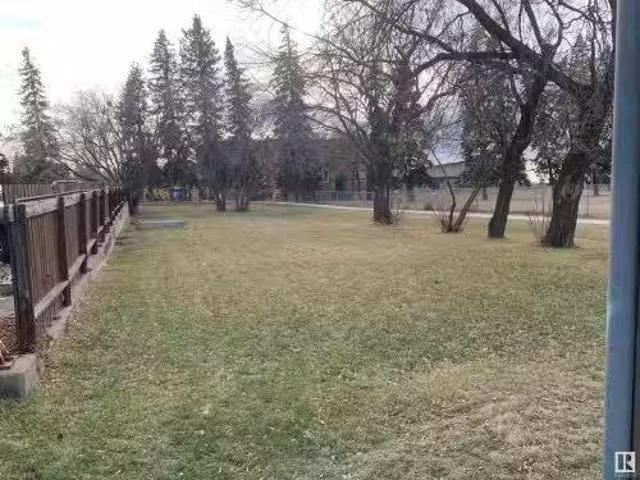 9203 88 Avenue, Edmonton, AB, T6C 4L2 vacant land for sale.