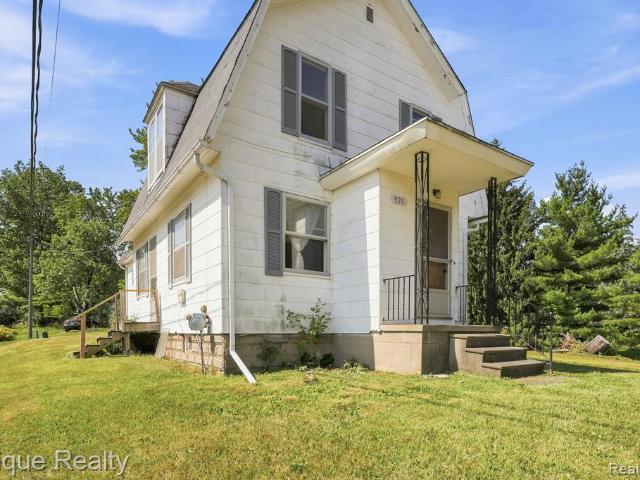 920 Farr Avenue