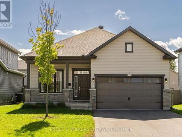 920 Lucerne Drive, Russell, ON, K0A 1W0 house for sale | Listing ID X13773 | Royal LePage