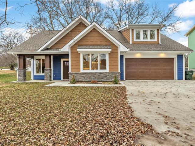 920 N 14th St, Leavenworth, KS 66048 | MLS #2589