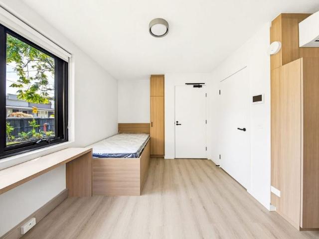 9/20 Pine Street, Hawthorn