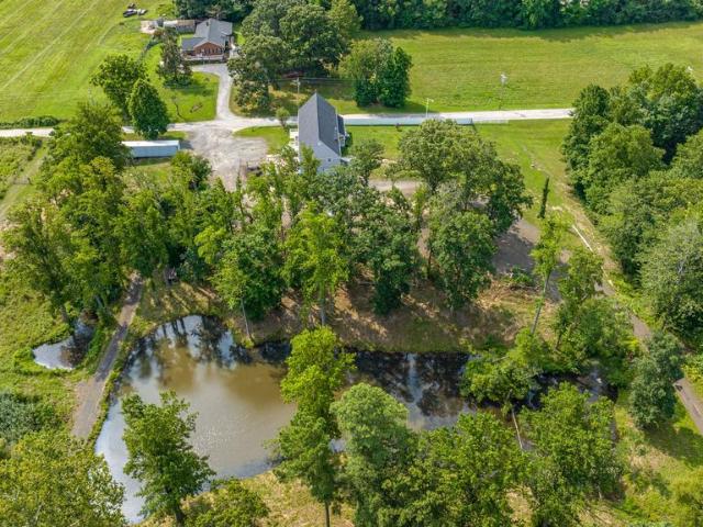 920 Woods Road