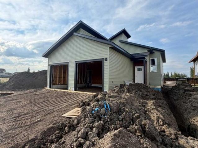 9216 95 Avenue, Wembley, AB, T0H 3S0 house for sale | Listing ID A2345 | Royal LePage