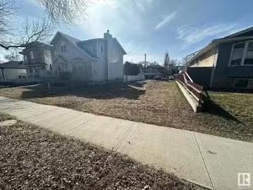 Bonnie Doon, Edmonton, Alberta