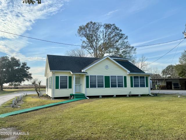 9217 Harold Landry Rd, New Iberia, LA 70563 | MLS #RA2600000