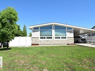 9212 A Avenue Nw, Edmonton, AB, T5E 1B5 house for sale | Listing ID E4492 | Royal LePage