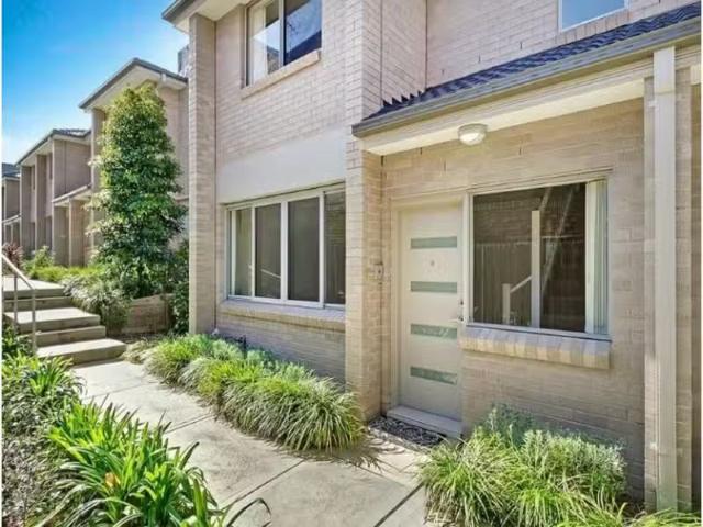 9/212 Pennant Hills Road, OATLANDS Townhouse for rent Listed.