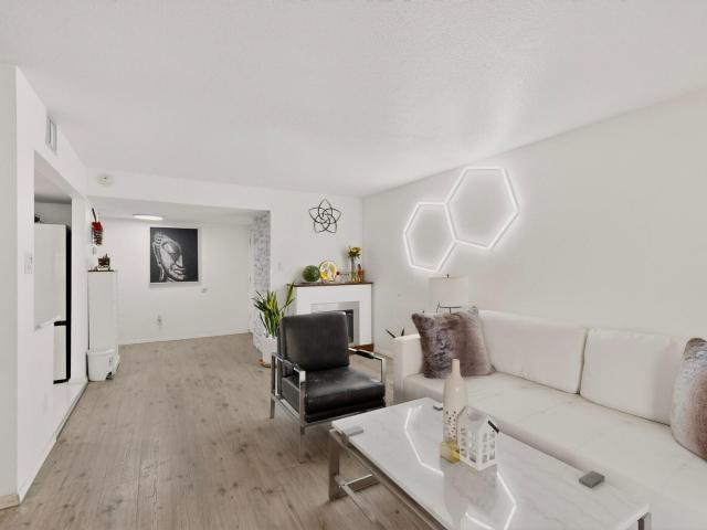 921 Country Club Drive SE APT G