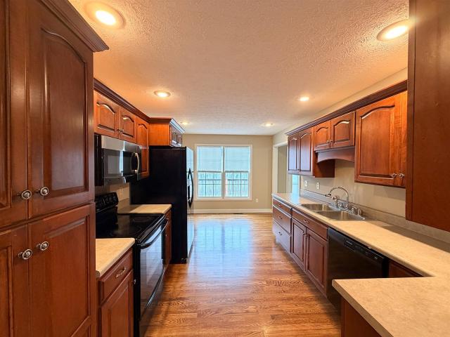 921 Corydalis Court
