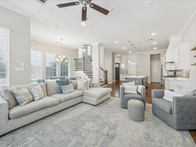 921 Dunleigh Meadows Lane, Houston, US, TX