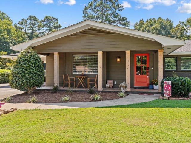 921 Hardwick Circle