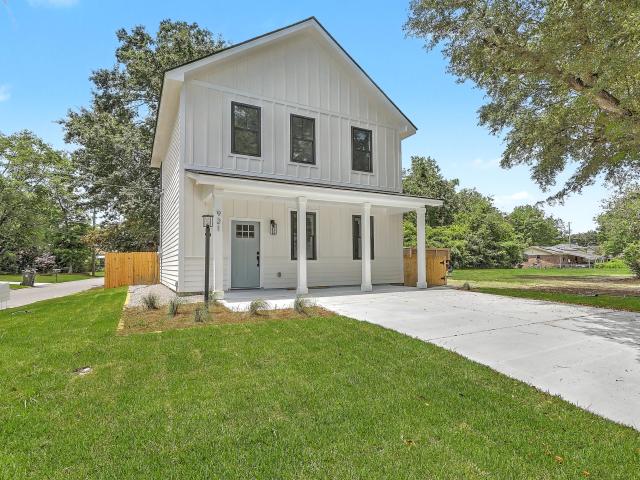 921 Main Street