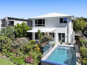 921 Medinah Avenue, Robina, QLD 4226