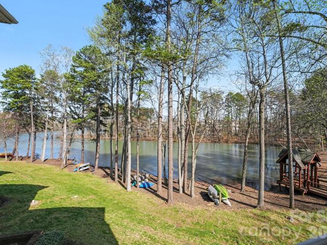 921 Northeast Dr, Unit 38, Davidson, NC 28036 | MLS #4351