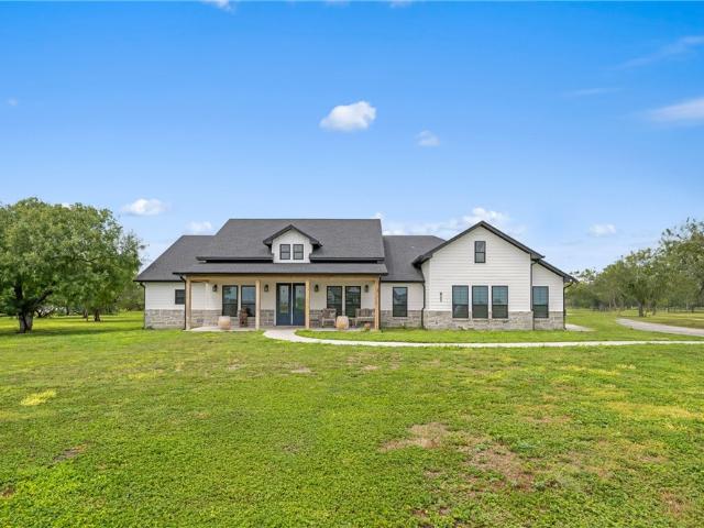 921 Santa Cruz Ln, Corpus Christi, TX 78415 | MLS #465078