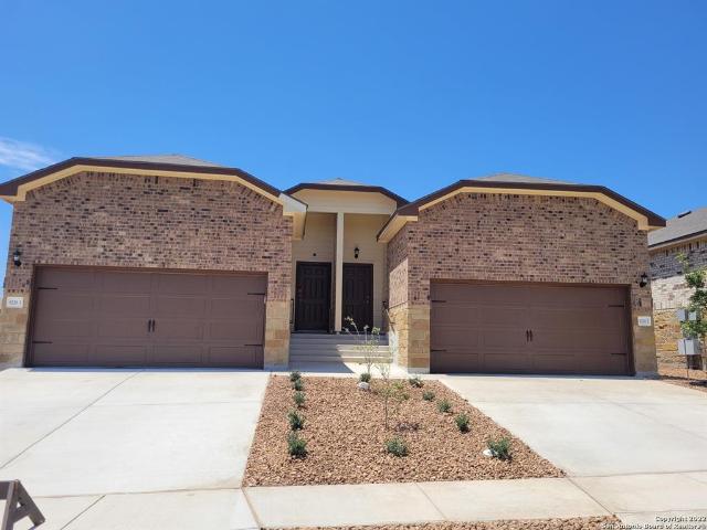 9224 Canyon Bnd, 3 beds, 2 full baths