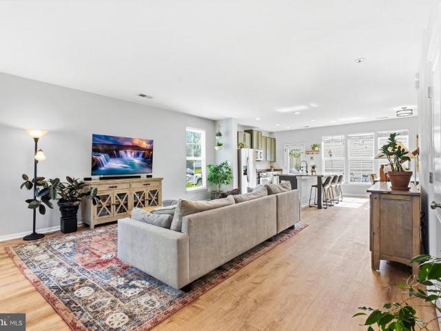 9228 Alvyn Lake Circle