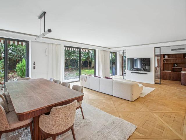 92200 — BOULEVARD MAURICE BARRES NEUILLY SUR SEINE BOULEVARD MAURICE BARRES NEUILLY SUR SEINE