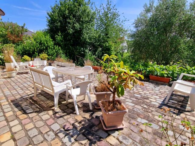 92220 Bagneux Maison de 6 pièces 147 m² terrain de 800 m²