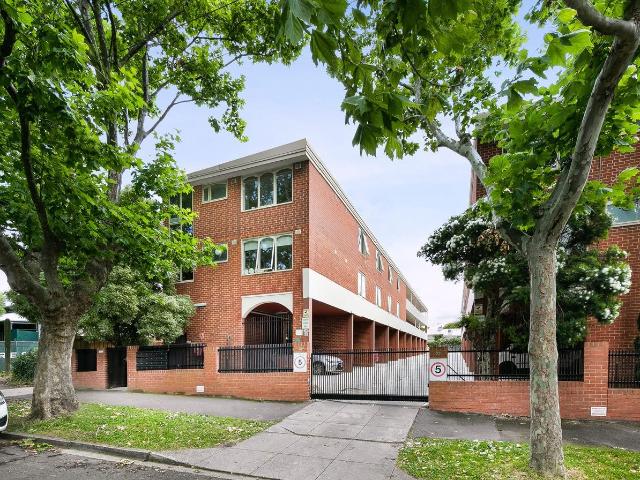 9/22 28 Canterbury St, Flemington