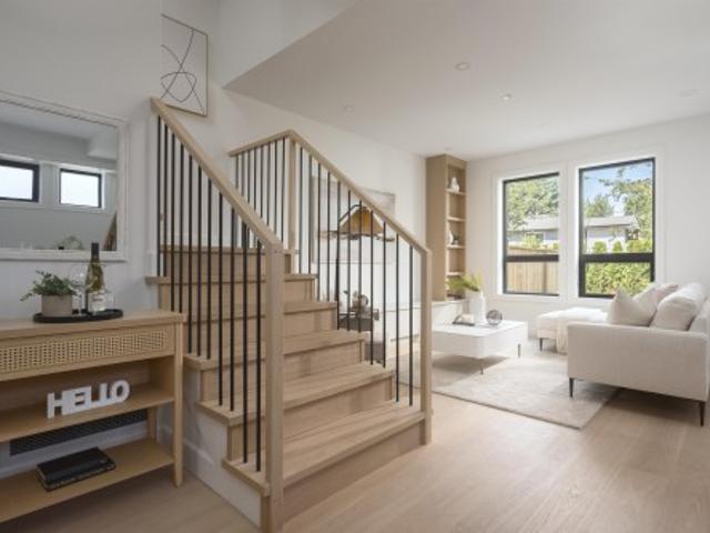 922 16Th Avenue E, Vancouver, BC, V5T 2V9 duplex for sale | Listing ID R3154 | Royal LePage