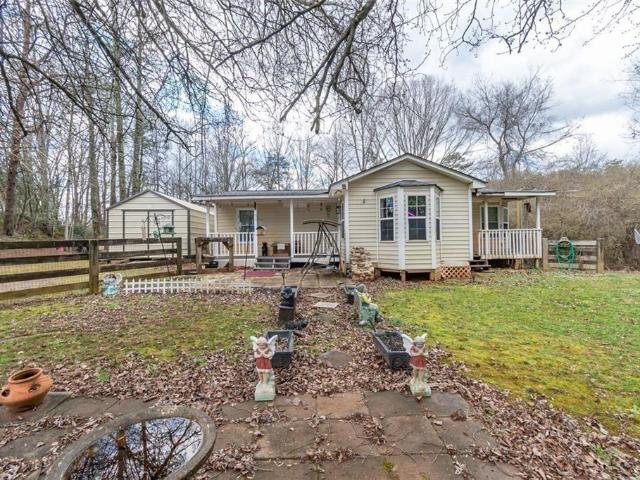 922 Old Dahlonega Highway
