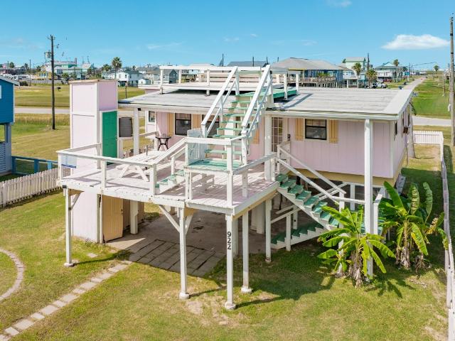 922 Seashell Dr, Freeport, TX 77541 | MLS #20867