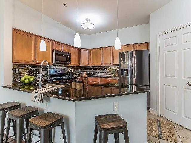 922 W Summerfield Glen Circle