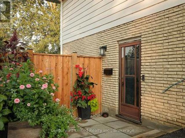 922 Webber Avenue, Peterborough Otonabee Ward 1, ON, K9J 5Y1 house for sale | Listing ID X13666 | Royal LePage