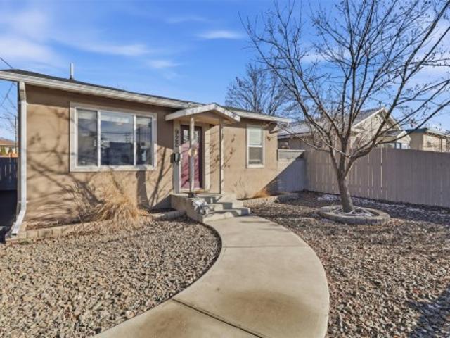 922 Westminster Avenue, Kamloops, BC, V2B 1P1 house for sale | Listing ID 10401 | Royal LePage
