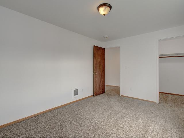 9234 SE Salmon St, Portland, OR 97216 | MLS #441880