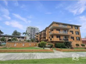 Apartment to rent in Booti Booti - Balcony