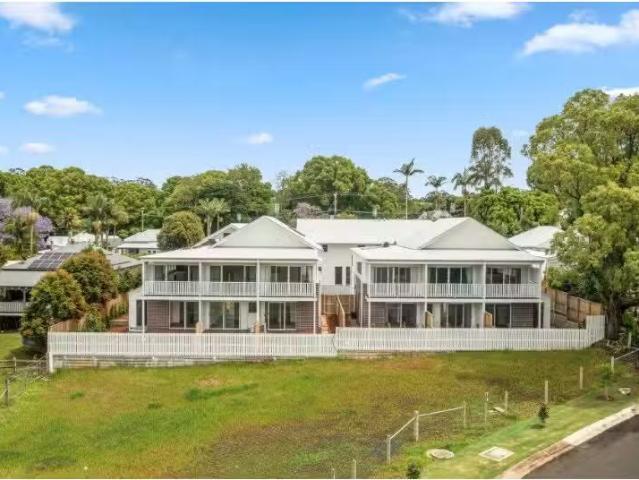 9/23 Lismore Road, BANGALOW Townhouse for rent Listed by Link.