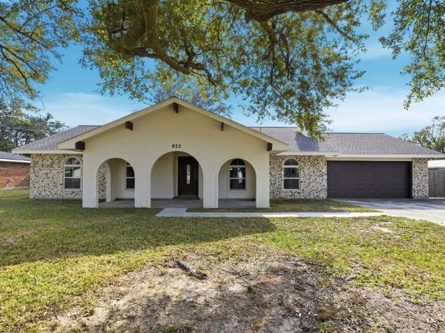 923 Southfield Rd, Lake Charles, LA 70605 | MLS #SWL26000