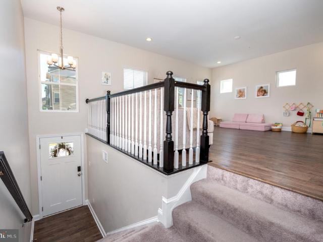 923 Thurston Lane