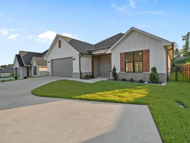 9244 Villas Court