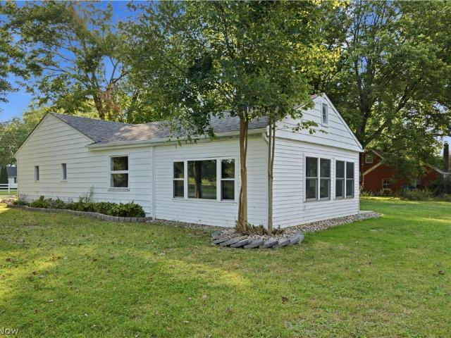 9247 Youngstown Pittsburgh Road