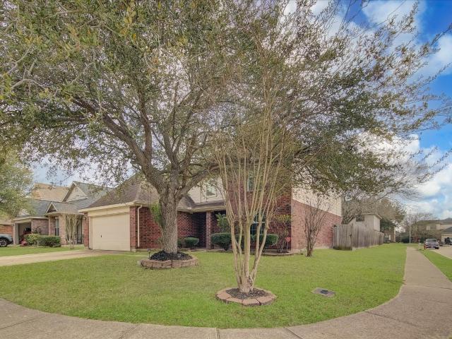 924 Chad Ln, Baytown, TX 77521 | MLS #87159