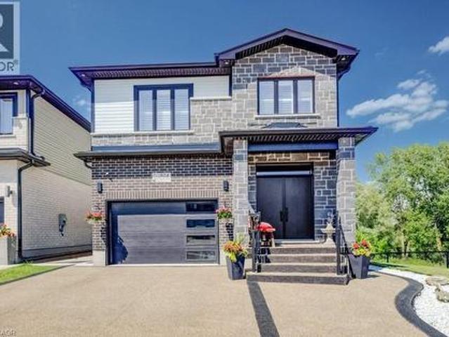 924 Chapel Hill Court, Kitchener, ON, N2R 0P4 house for sale | Listing ID 40852 | Royal LePage