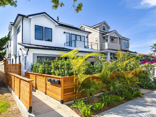 924 D Ave, Coronado, CA 92118 | MLS #260009