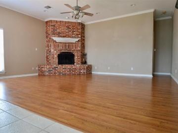 924 Lands End Cove