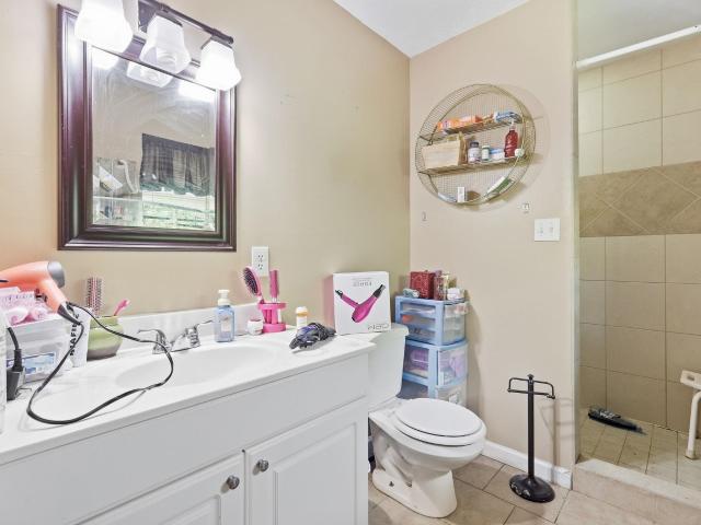 924 michelle dr