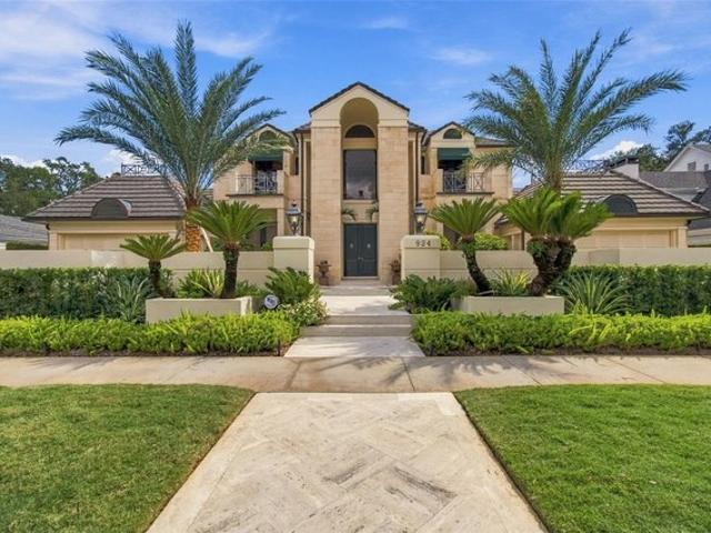 924 S Golf View St, Tampa, FL 33629