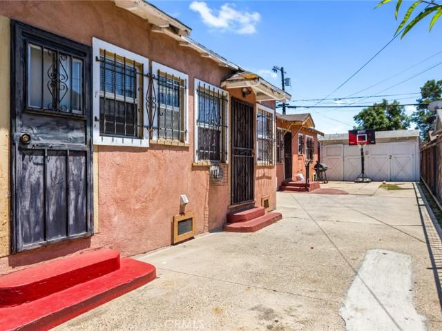 924 W 76th