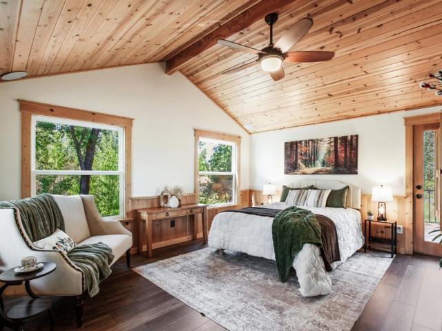 9256 Horseshoe Bar Rd, Loomis, CA 95650 | MLS #226038